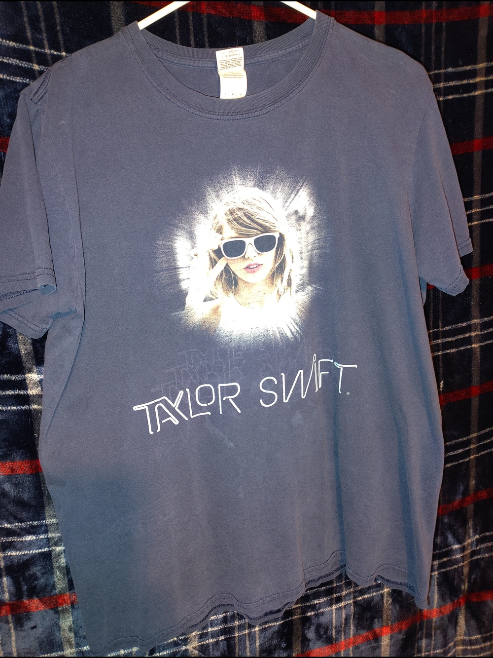 Taylor Swift Graphic Tee in Navy